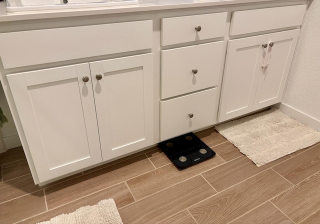 6423 E Robinson, Fresno, CA 93727 - detailed view of wood tiled floors