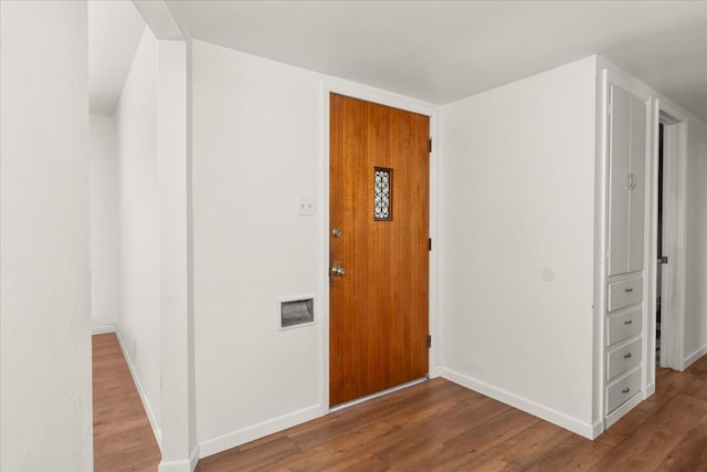 4003 E Fedora Ave, Fresno, CA 93726 - entrance foyer featuring wood finished floors and baseboards