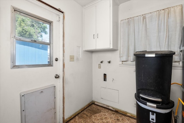 4003 E Fedora Ave, Fresno, CA 93726 - laundry room with cabinet space