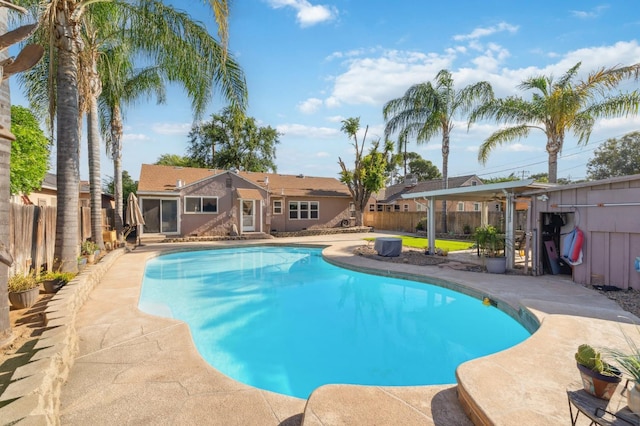 315 E Clinton Ave, Fresno, CA 93704 - view of pool featuring a fenced backyard and a patio area