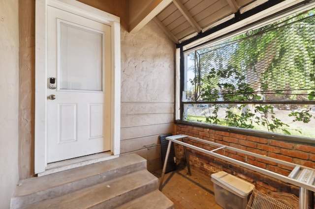 315 E Clinton Ave, Fresno, CA 93704 - property entrance featuring stucco siding