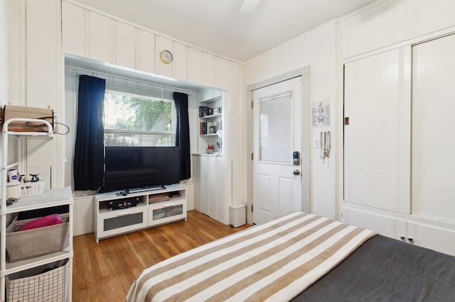 315 E Clinton Ave, Fresno, CA 93704 - bedroom with light wood-style flooring