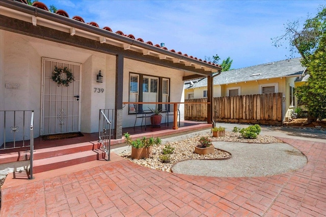 739 E Harvard Ave, Fresno, CA 93704 - entrance to property with stucco siding and a porch