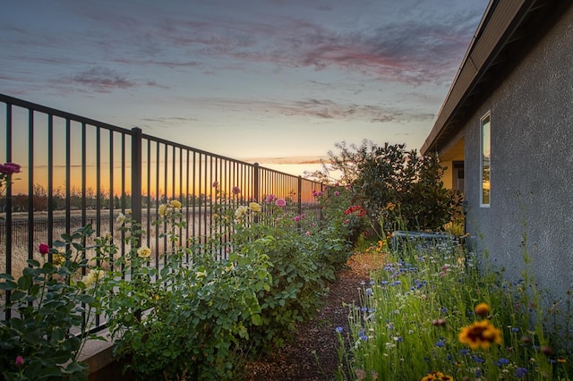 4284 Hillside Rd, Madera, CA 93636 - view of yard