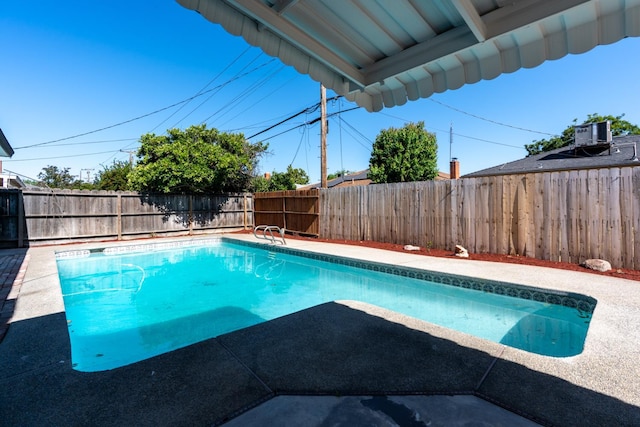 708 E San Jose Ave, Fresno, CA 93710 - view of pool with a fenced backyard and a patio area