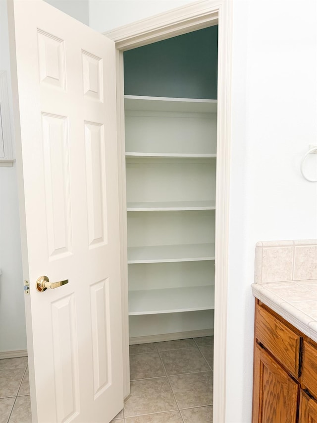 2300 Sierra Ave Unit 129, Kingsburg, CA 93631 - view of pantry