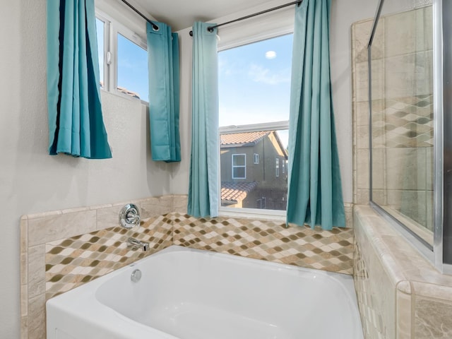 6053 E Brick Dr, Fresno, CA 93727 - full bathroom with a bath