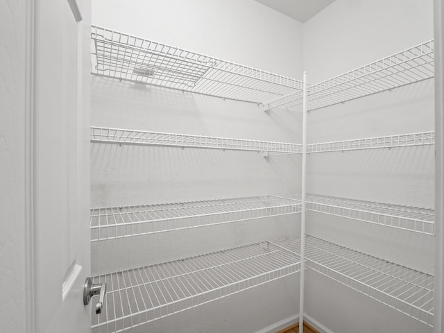 6185 N Milburn Ave, Fresno, CA 93722 - view of pantry