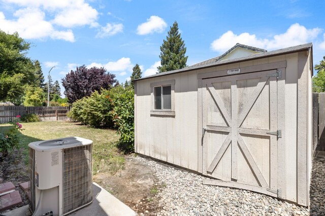 10282 N Whitney Ave, Fresno, CA 93730 - photo 21