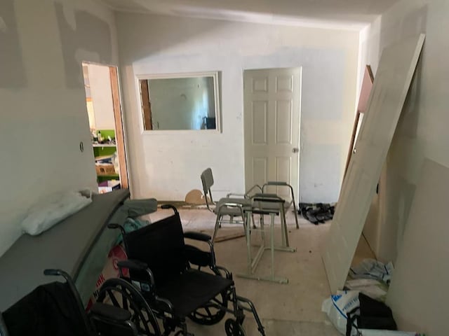 1425 S 3rd St, Fresno, CA 93702 - dining space with lofted ceiling