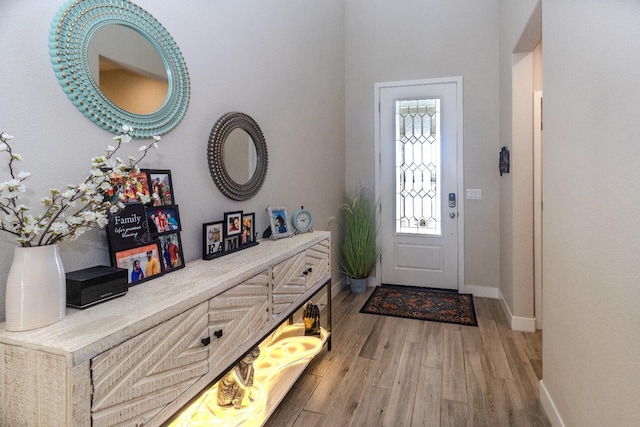 116 Meridian Ave, Madera, CA 93636 - entryway featuring light wood-type flooring and baseboards