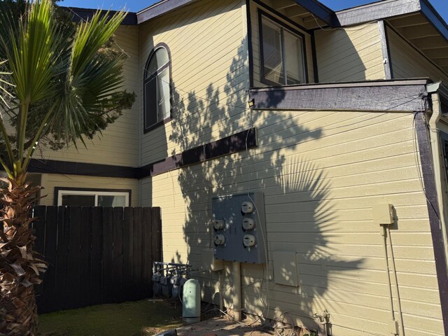 3374 W Shields Ave Unit 101-4, Fresno, CA 93722 - photo 7