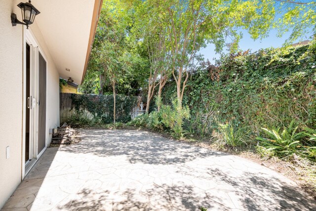 1785 W Calimyrna Ave Unit A, Fresno, CA 93711 - view of patio / terrace