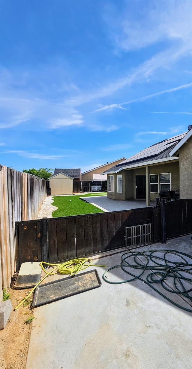 5453 N San Clemente Ave, Fresno, CA 93723 - view of patio / terrace