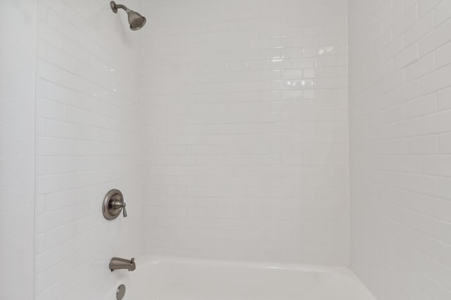 630 N Roosevelt Ave, Fresno, CA 93728 - full bathroom with bathing tub / shower combination