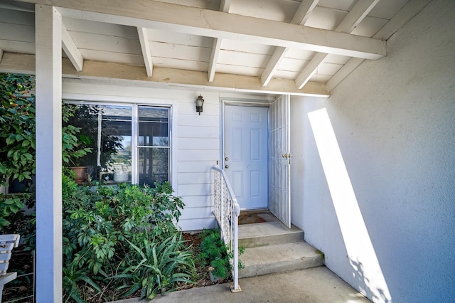 200 Autumn Rd, Madera, CA 93637 - entrance to property featuring stucco siding