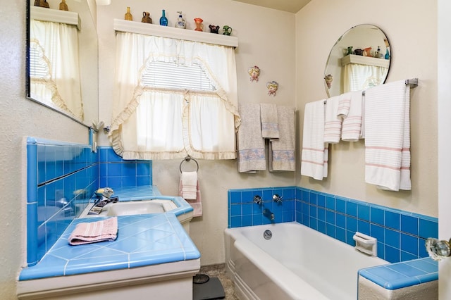 2994 E Cornell Ave, Fresno, CA 93703 - bathroom with a bath and vanity