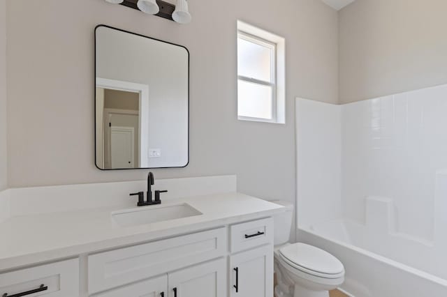 8440 Lake Shore Dr, Chowchilla, CA 93610 - full bath with vanity, toilet, and tub / shower combination