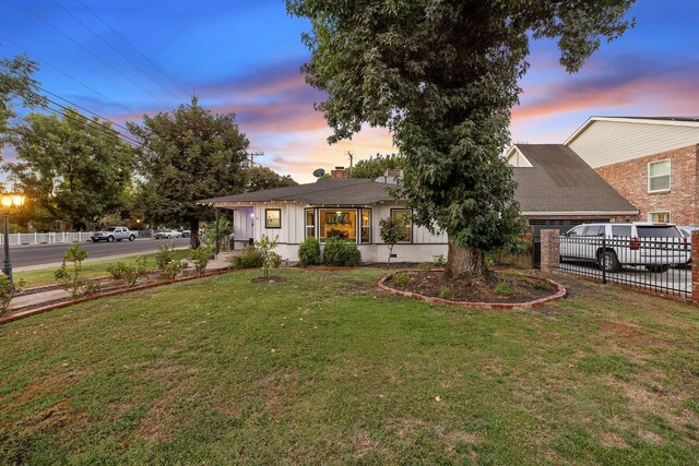 1301 W Beverly Dr, Visalia, CA 93277 - photo 57