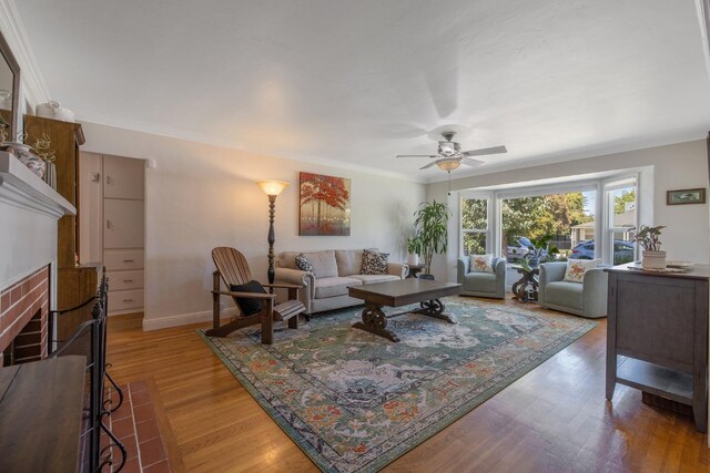1301 W Beverly Dr, Visalia, CA 93277 - photo 10