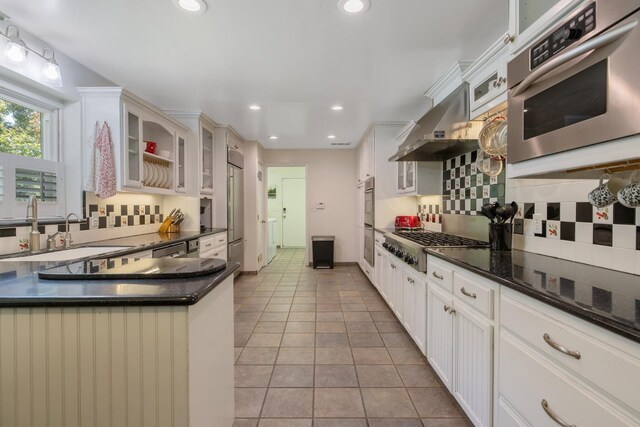 1301 W Beverly Dr, Visalia, CA 93277 - photo 20