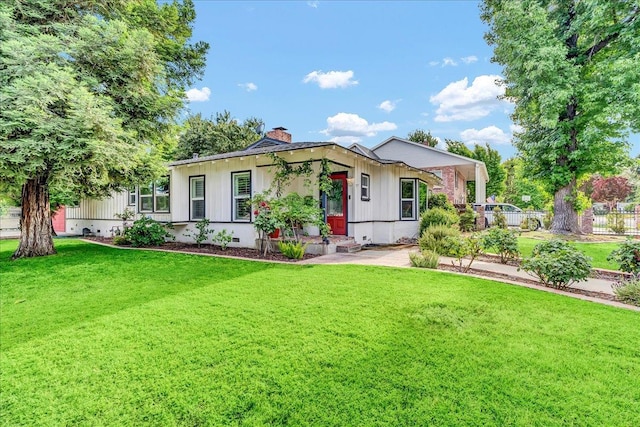 1301 W Beverly Dr, Visalia, CA 93277 - photo 1