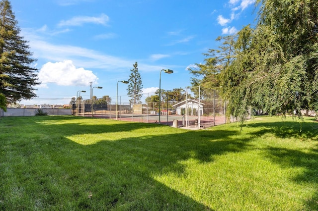 4341 W Dakota Ave, Fresno, CA 93722 - view of yard featuring a tennis court