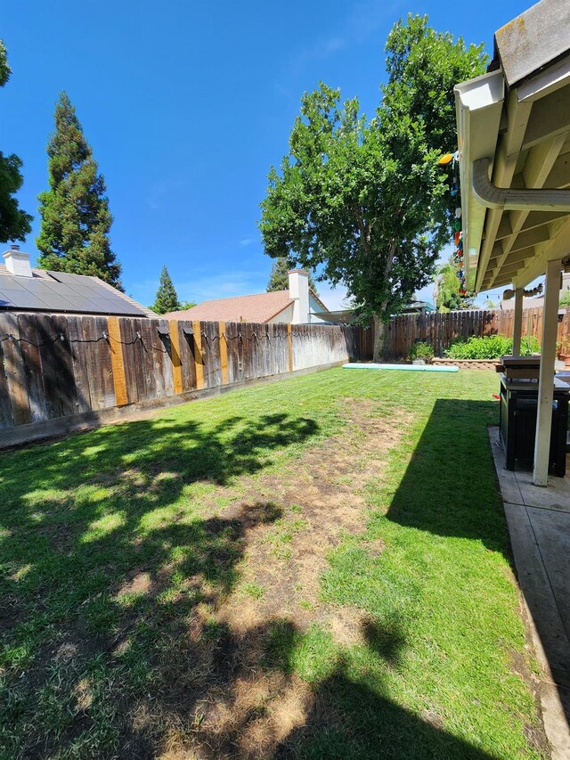 2513 Twain Ave, Clovis, CA 93611 - view of yard