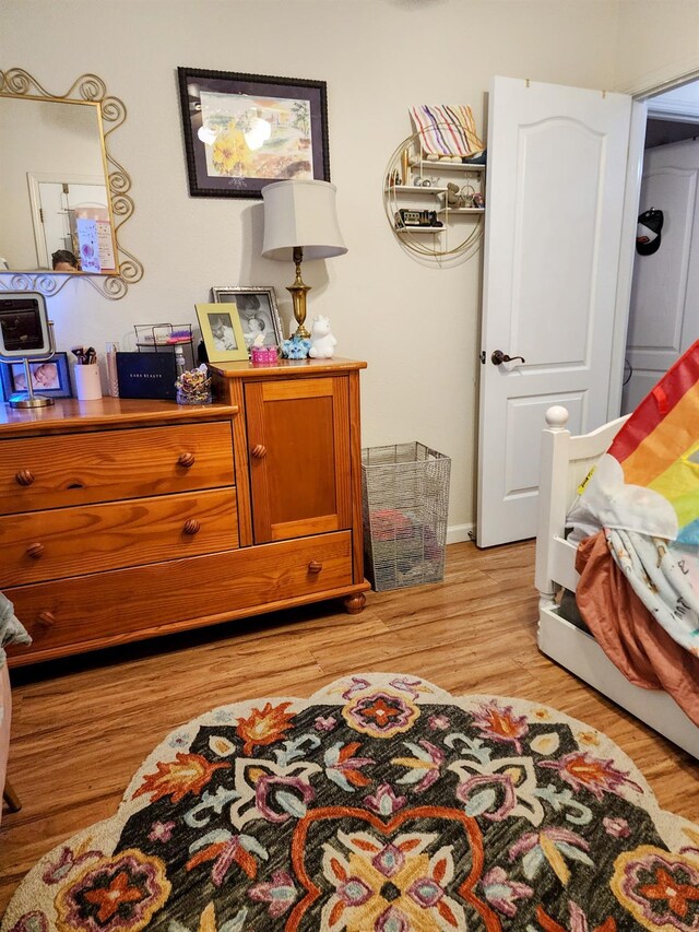 2513 Twain Ave, Clovis, CA 93611 - bedroom featuring light wood-type flooring