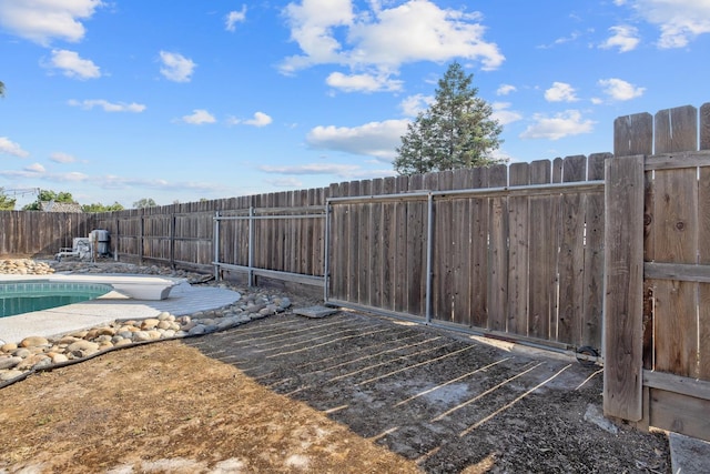 513 Waldo, Exeter, CA 93221 - view of fenced backyard