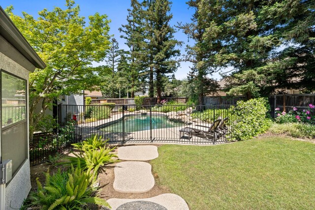 8814 N Spalding, Fresno, CA 93720 - view of pool with a patio area