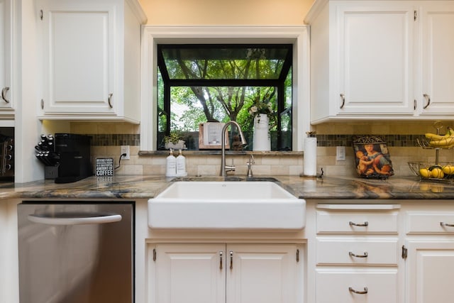 499 E Braddock Dr, Fresno, CA 93720 - kitchen with stainless steel dishwasher, a sink, tasteful backsplash, and white cabinetry