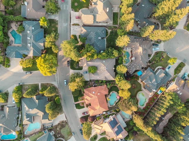 499 E Braddock Dr, Fresno, CA 93720 - aerial view of property and surrounding area with nearby suburban area