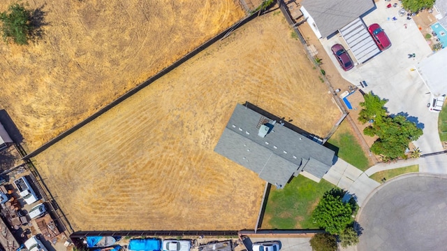 829 W Woodward Ave, Fresno, CA 93706 - drone / aerial view