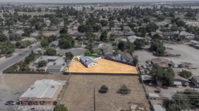 829 W Woodward Ave, Fresno, CA 93706 - aerial overview of property's location with property boundaries highlighted