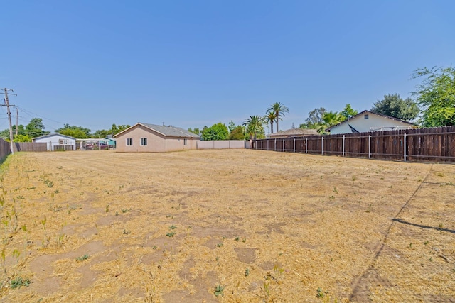 829 W Woodward Ave, Fresno, CA 93706 - view of fenced backyard