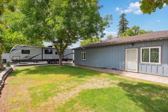 5554 E Montecito Ave, Fresno, CA 93727 - view of green lawn