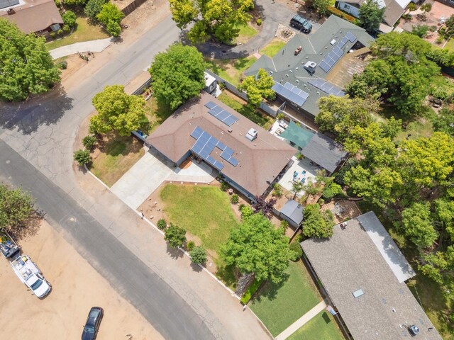 5554 E Montecito Ave, Fresno, CA 93727 - aerial overview of property's location featuring nearby suburban area