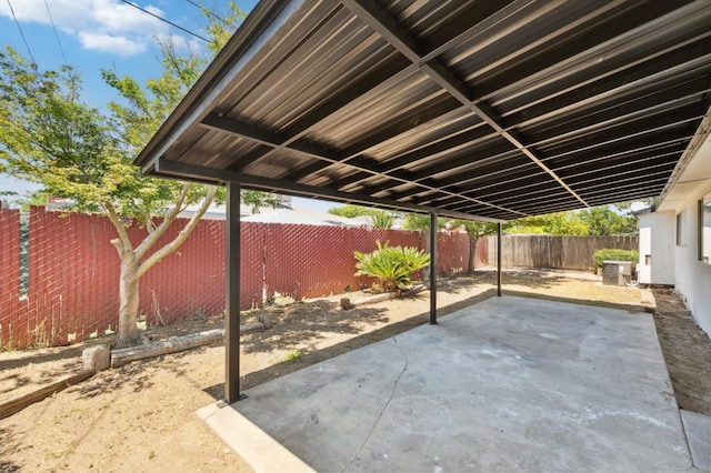 4489 N Chestnut Ave, Fresno, CA 93726 - fenced backyard featuring a patio area