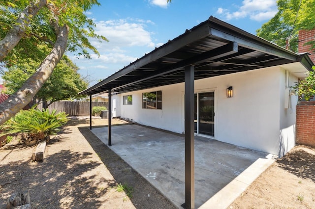 4489 N Chestnut Ave, Fresno, CA 93726 - view of patio / terrace featuring a carport