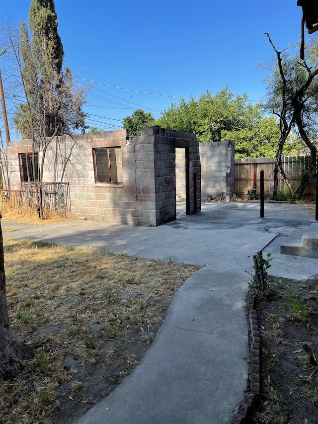 219 E Dennett Ave, Fresno, CA 93728 - view of outdoor structure