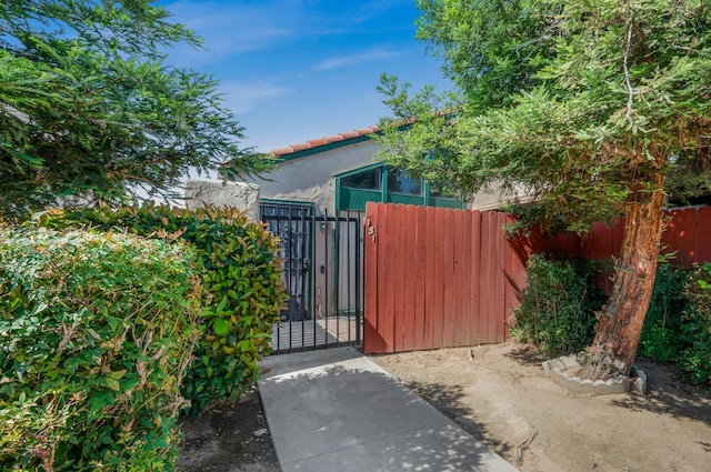 5965 E Shields Ave Unit 131, Fresno, CA 93727 - view of gate