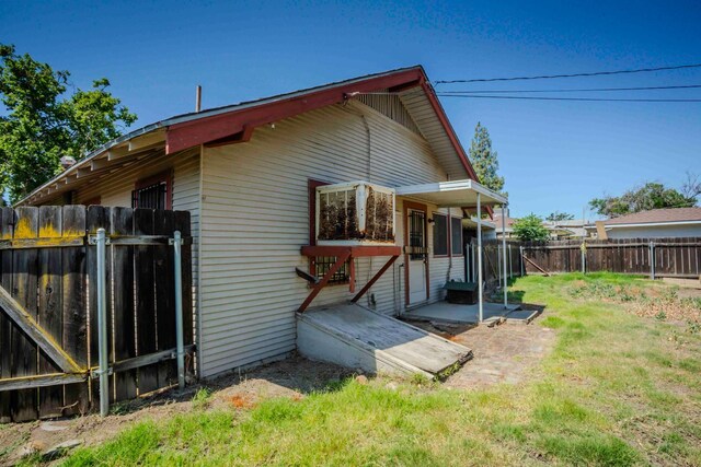 1007 E Michigan Ave, Fresno, CA 93704 - view of rear view of property