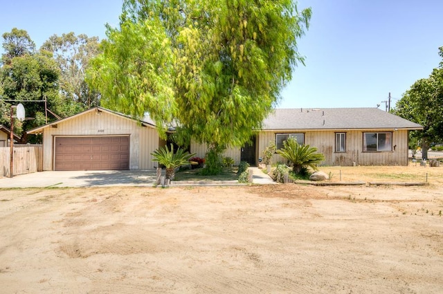 2100 E Linden Ave, Fresno, CA 93725 - view of front of property with concrete driveway