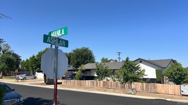 4202 N Manila Ave, Fresno, CA 93727 - exterior view
