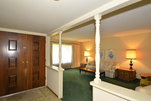 1692 W Tenaya Way, Fresno, CA 93711 - foyer entrance with carpet