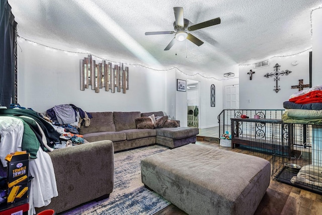 2192 Beverly Ave, Clovis, CA 93611 - photo 18