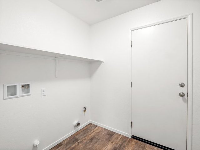 703 Tulip Cir, Dinuba, CA 93618 - laundry room featuring washer hookup, dark wood finished floors, baseboards, and gas dryer hookup