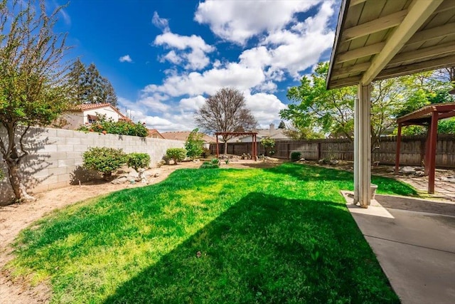 3159 Cedar Creek Ln, Madera, CA 93637 - view of yard featuring a pergola and a patio