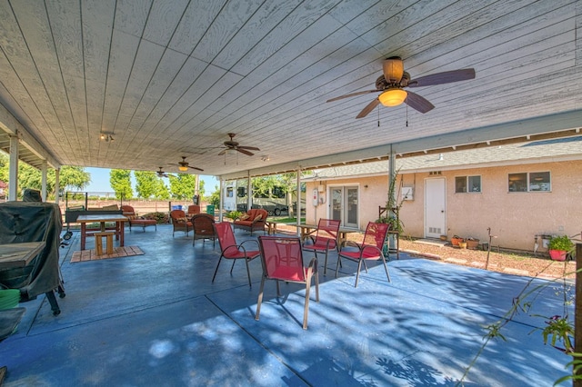 1183 E Dinuba Ave, Fresno, CA 93725 - view of patio / terrace with outdoor dining space and ceiling fan